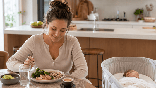 Cosa mangiare durante l’allattamento: posso tornare a mangiare crudo?