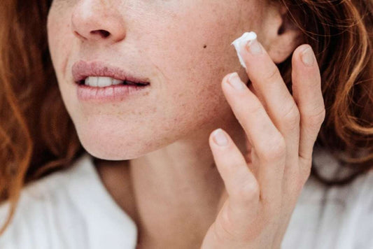 La pelle secca: cause, sintomi e rimedi efficaci per una pelle sana